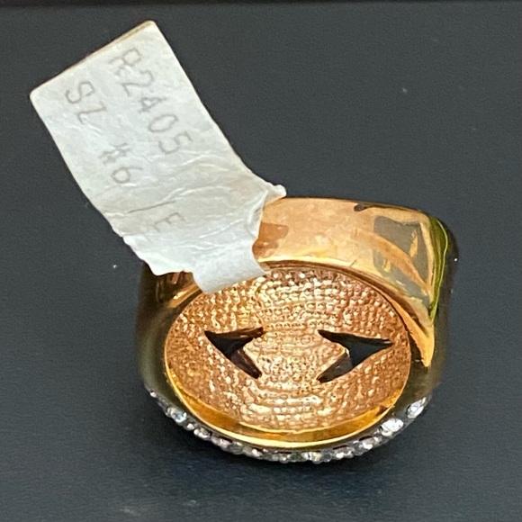 Vintage Blue Sapphire Rhinestone Gold-plated Statement Ring Size 6 - Picture 15 of 15